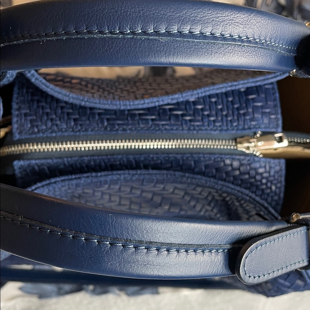 Awesome Statement Bag - Large Woven Blue Leather Tote/Travel - Tulipani Leather - Picture 7 of 16